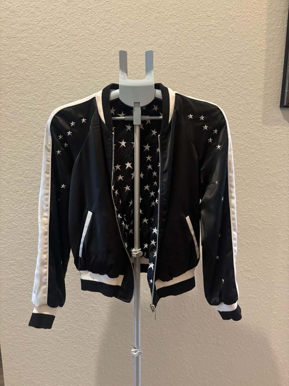 bebe Reversible Star-Print Satin Bomber Jacket